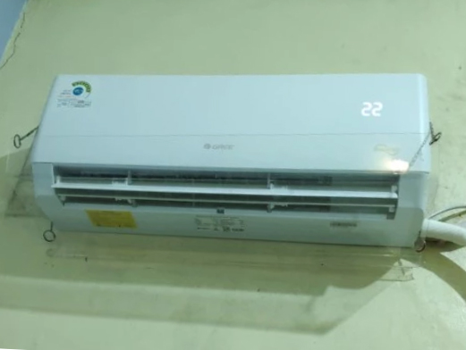 AC Gree Inverter GWC 05F5S unit indoor terpasang
